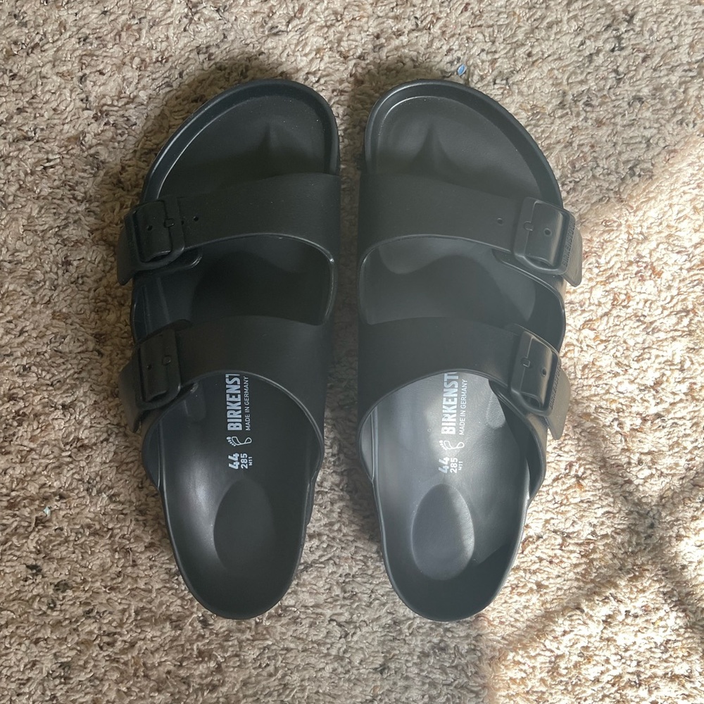 Black Birkenstock’s Size 11 Men’s